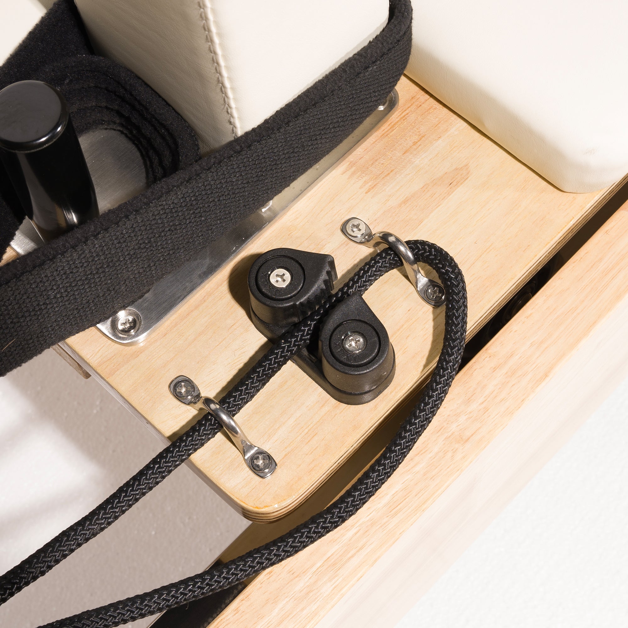 Classic Oak Pilates Reformer White